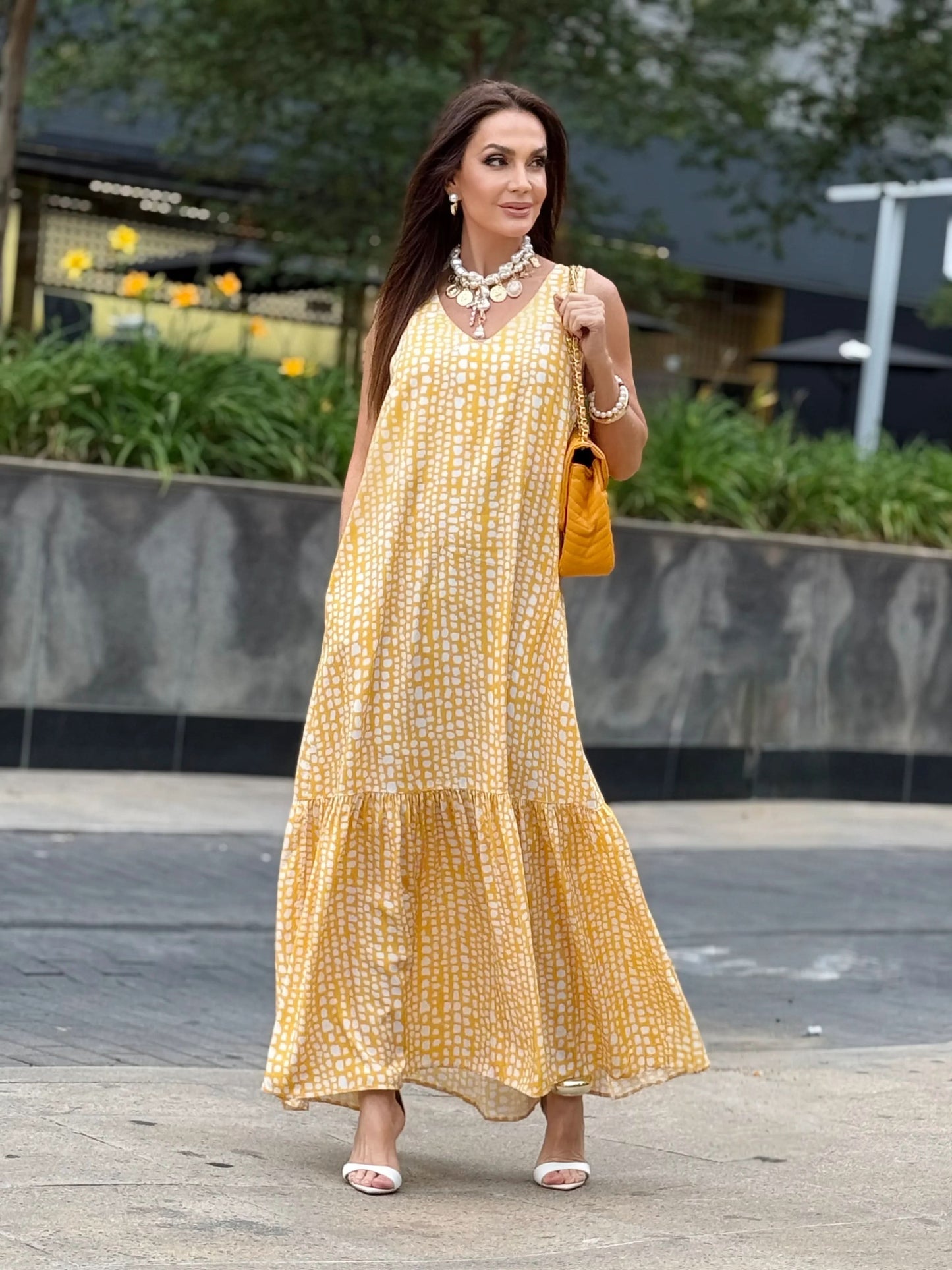 Vestido Pedrinhas Amarelo EZILDINHA